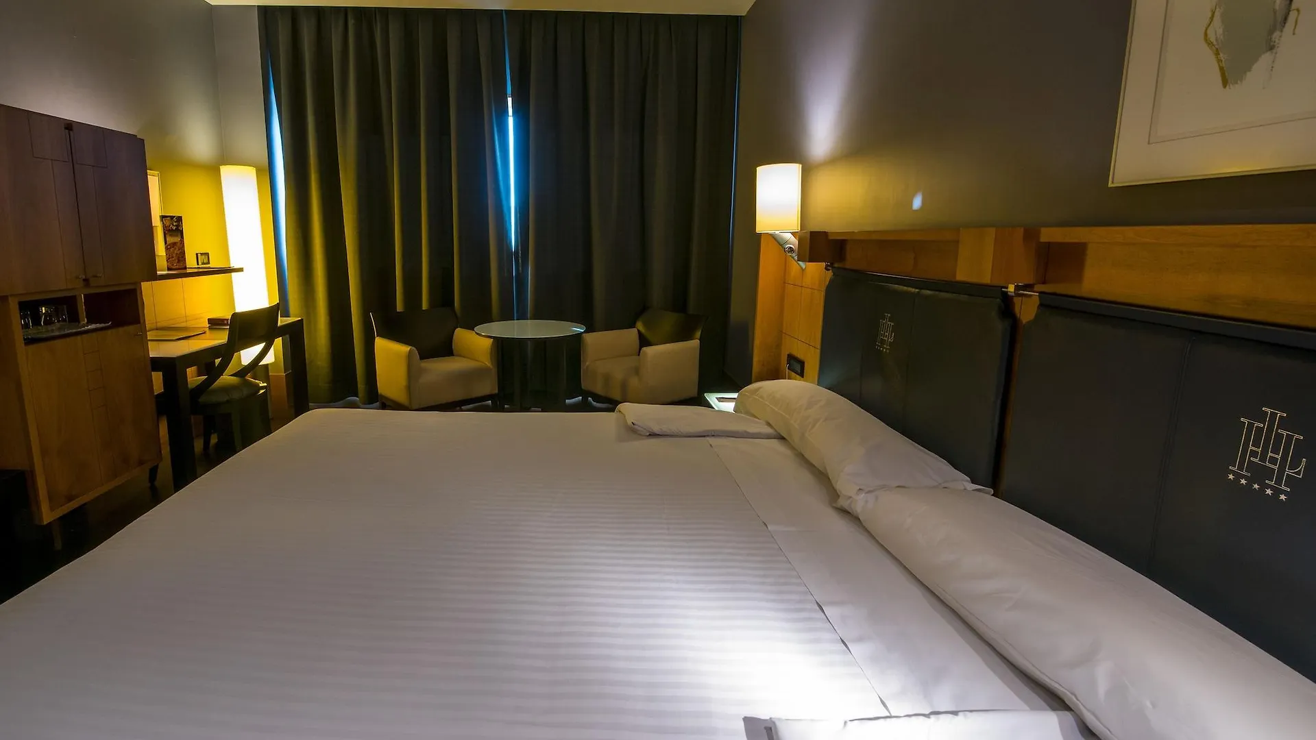 Gran Hotel Lakua Vitoria 5*,  España