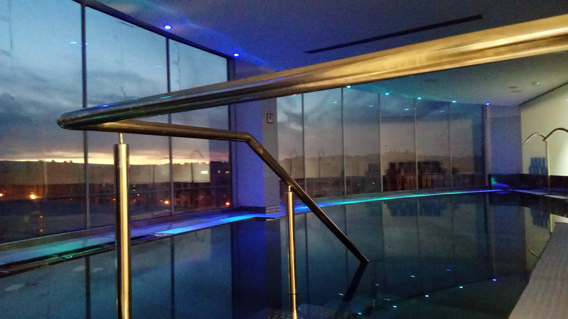 Gran Hotel Lakua Vitoria 5*,